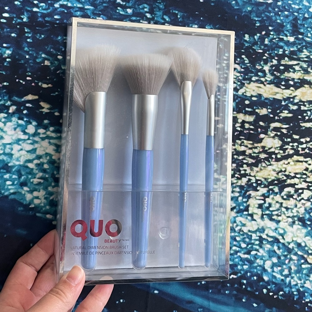 NWT QUO  Natural dimensions  vegan makeup brushes